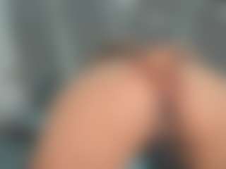 Live cam show with sensually-explosive - Thin on livesuperchat.net