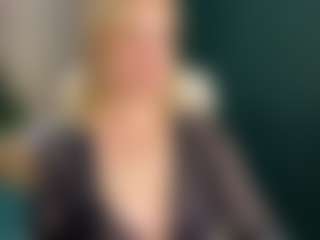 Live cam show with AnitaBlair - College on Camsoda