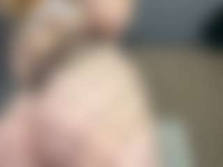 Live cam show with AnitaBlair - Blue Eyes on Camsoda