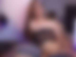 Live cam show with Ashley Monroee - No Smoking on madthumbs
