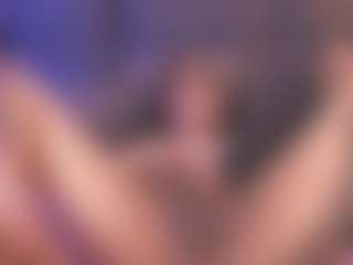 Live cam show with Ashley Monroee - Orgasm on milfzrlive.com
