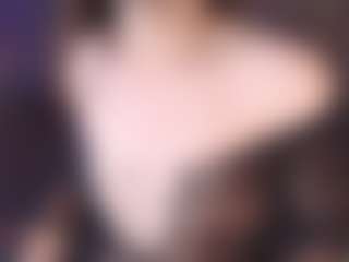 Live cam show with Ashley Monroee - Black Hair on Camsoda