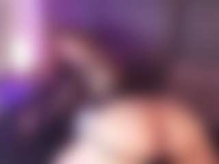 Live cam show with Ashley Monroee - Dirty Talk on Camsoda