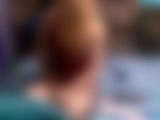 Live cam show with BlondeBootyCutie - Strip on Milfs Live