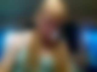 Live cam show with BlondeBootyCutie - Smoking on Dolls Live