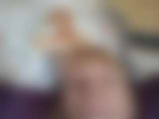 Live cam show with BlondeBootyCutie - Mobile MILF on Camsoda