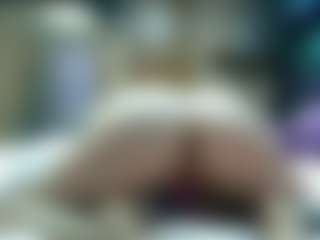 BlondeBootyCutie's Live Sex Cam Show