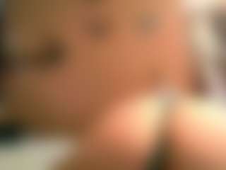 Live cam show with BlondeBootyCutie - Blue Eyes on Dare Cams