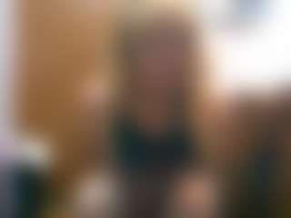 BlondeBootyCutie MILF webcam performer live streaming