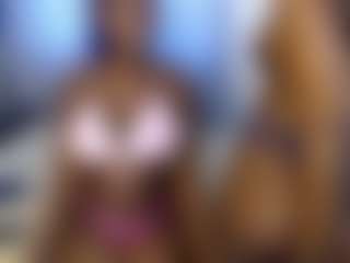 Spettacolo in cam dal vivo con Flirtypixel - Strip su Camsoda