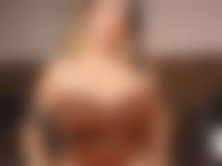 Live cam show with Evakingsford - Tattoos on xxxlivecams.org