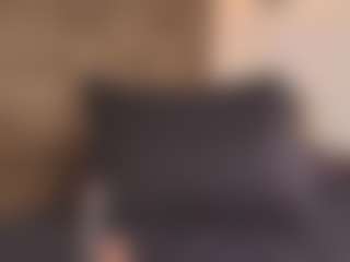 Live cam show with Evakingsford - Fingering on Big Tits