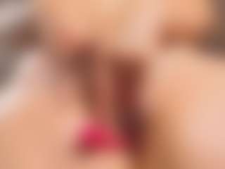 Live cam show with Evakingsford - Brown Eyes on Ass Tok