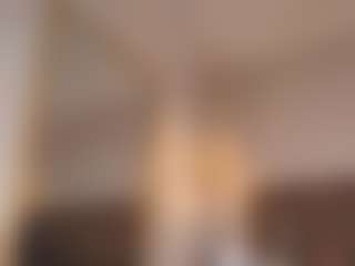 Live cam show with Evakingsford - White Lovense on Livezox | colombia