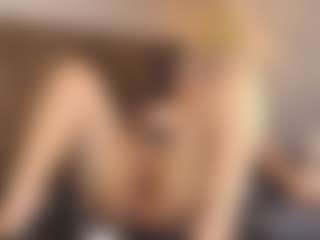 Evakingsford's Live Sex Cam Show