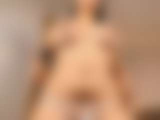 Evakingsford's Live Sex Cam Show