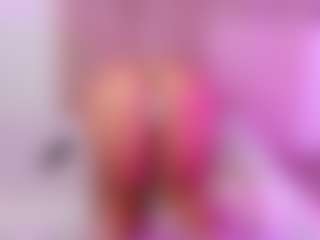 Live cam show with moan-vale - Ass Bouncing on Camsoda