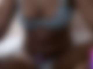 tinylittlebrownie's Live Sex Cam Show