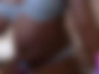 tinylittlebrownie's Live Sex Cam Show
