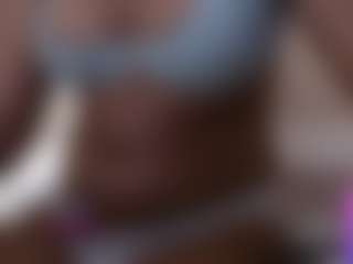 tinylittlebrownie's Live Sex Cam Show