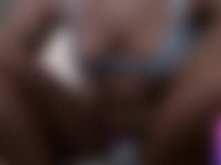 tinylittlebrownie's Live Sex Cam Show