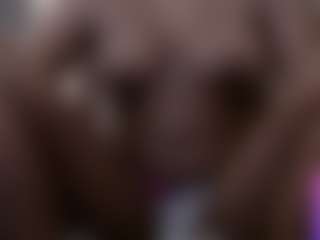 tinylittlebrownie's Live Sex Cam Show