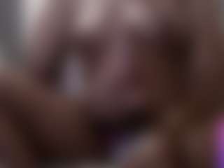 tinylittlebrownie's Live Sex Cam Show