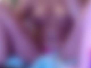 tinylittlebrownie's Live Sex Cam Show