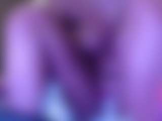 tinylittlebrownie's Live Sex Cam Show