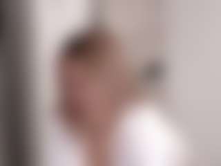 2bazukaz's Live Sex Cam Show
