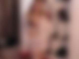 Live cam show with 2bazukaz - Fingering on Milfs Live