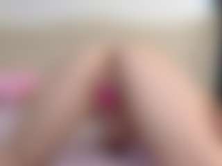 Live cam show with 2bazukaz - Gagging on luckytryst.com