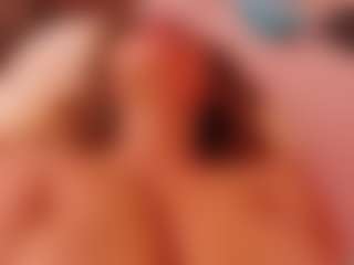 Live cam show with 2bazukaz - Fingering on Gym Cam Girls