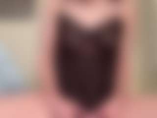 amandatrieshard's Live Sex Cam Show