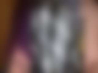 amandatrieshard's Live Sex Cam Show