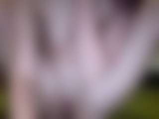 amandatrieshard's Live Sex Cam Show