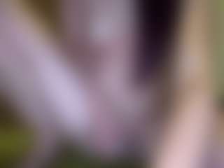 amandatrieshard's Live Sex Cam Show