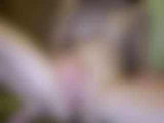 amandatrieshard's Live Sex Cam Show