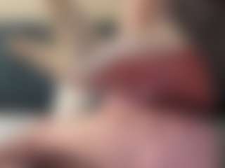 amandatrieshard's Live Sex Cam Show