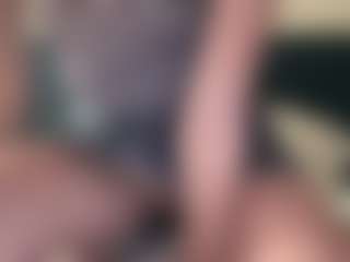 amandatrieshard's Live Sex Cam Show