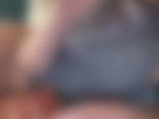 amandatrieshard's Live Sex Cam Show