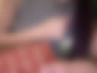 amandatrieshard's Live Sex Cam Show