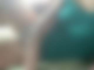 amandatrieshard's Live Sex Cam Show