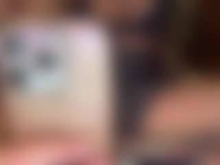 amandatrieshard's Live Sex Cam Show