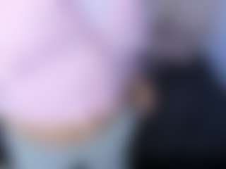 Live cam show with Candy - Squirt on SmokeAndPoke