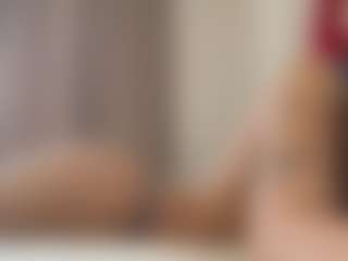 Live cam show with Cari - Green Eyes on SpankPalCams