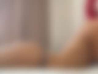 Live cam show with Cari - Green Eyes on CamwithHer
