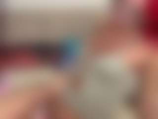 Live cam show with Cari - Ass Bouncing on camwithhim.com