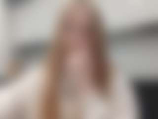 CarlineMcfield's Live Sex Cam Show