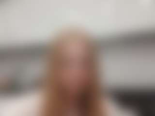 CarlineMcfield's Live Sex Cam Show